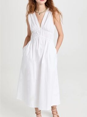 XiRENA White Sleeveless V-Neck Midi Dress